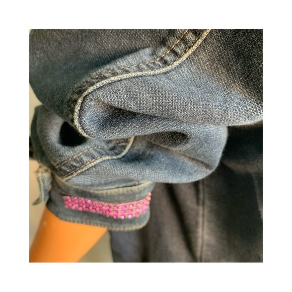 Upcycled Back Jacket Trivia Denim Jacket with Clues to TV Shows on the Back. - Picture 10 of 13